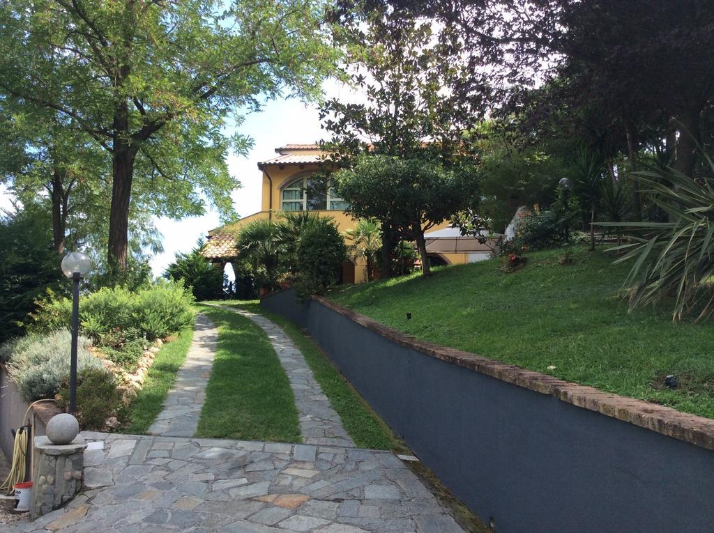 L'Acacia B&B Pietra Ligure Εξωτερικό φωτογραφία