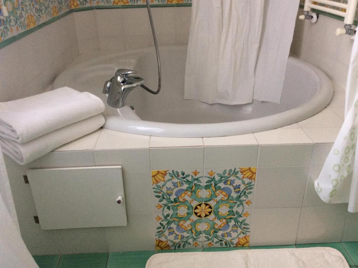 L'Acacia B&B Pietra Ligure Εξωτερικό φωτογραφία